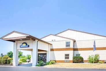 هتل Days Inn By Wyndham Lancaster Pa Dutch Country