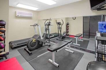 هتل Days Inn By Wyndham Madison Ne/windsor