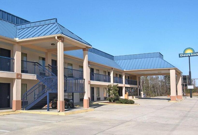 هتل Days Inn By Wyndham Ocean Springs