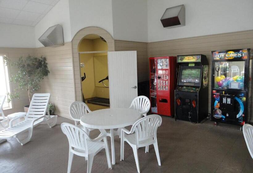 هتل Days Inn By Wyndham Rapid City