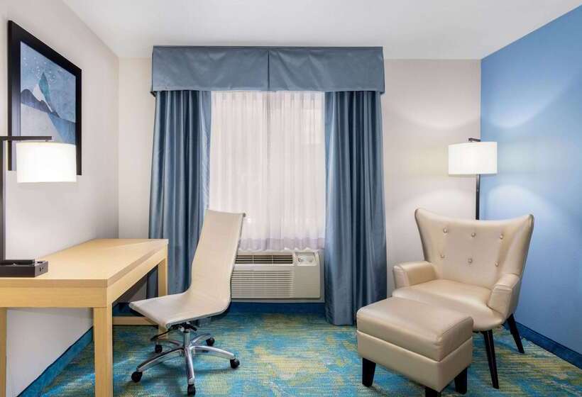 هتل Days Inn By Wyndham Springville