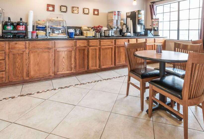 هتل Days Inn By Wyndham Waco Near Downtown University