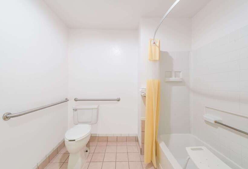 هتل Days Inn By Wyndham Waco Near Downtown University