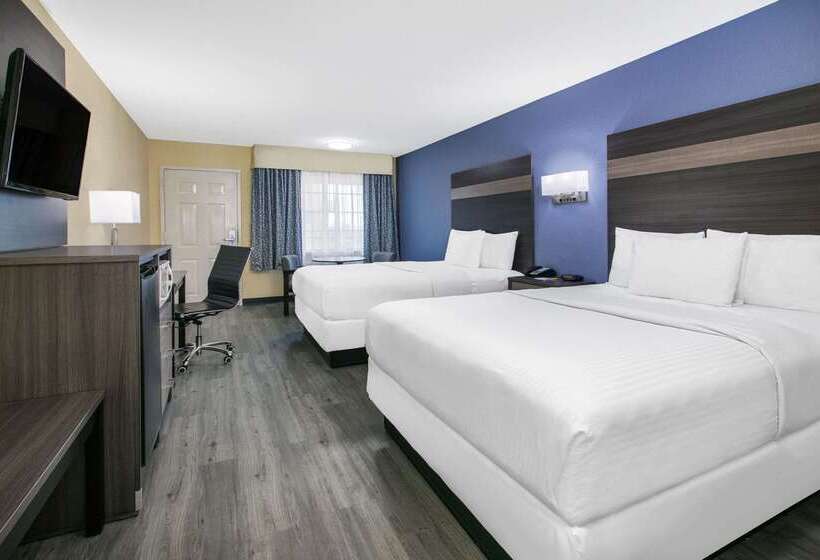 هتل Days Inn By Wyndham Waco Near Downtown University