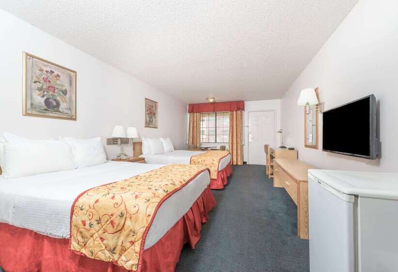 هتل Days Inn By Wyndham Waco Near Downtown University