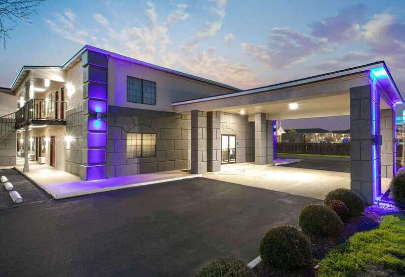 هتل Days Inn By Wyndham Waco Near Downtown University