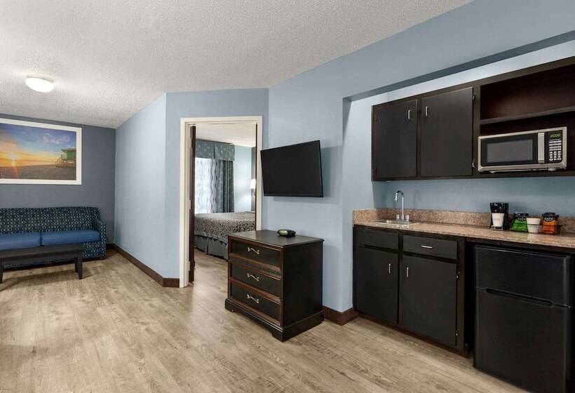 호텔 Days Inn By Wyndham Weldon Roanoke Rapids