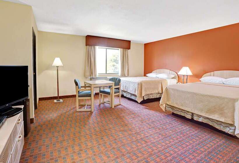 هتل Days Inn By Wyndham Woodland