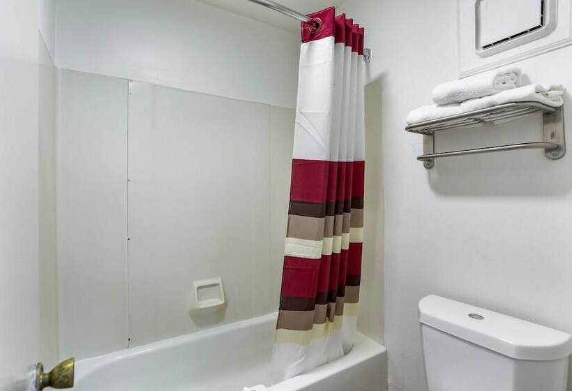 בית מלון כפרי Red Roof Inn Monteagle   I 24