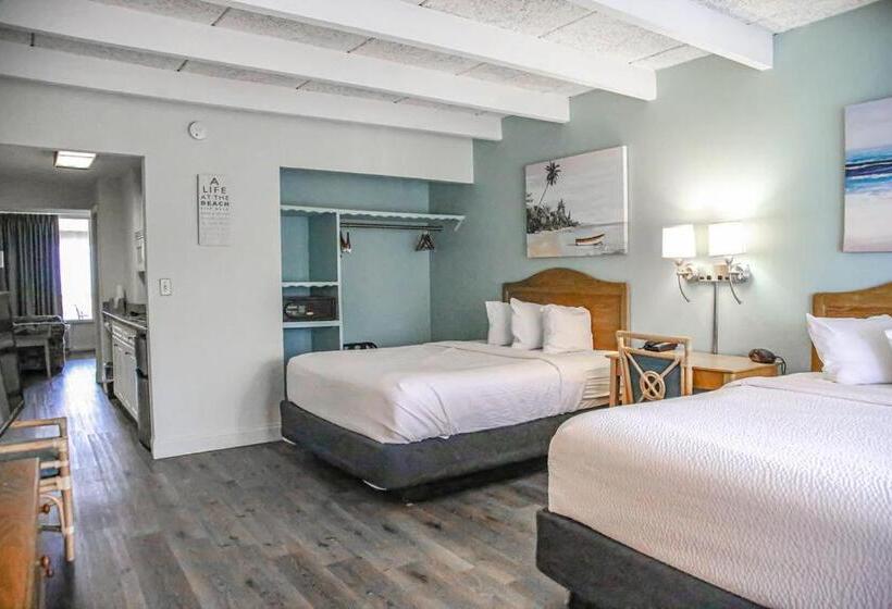 בית מלון כפרי Days Inn & Suites By Wyndham Jekyll Island