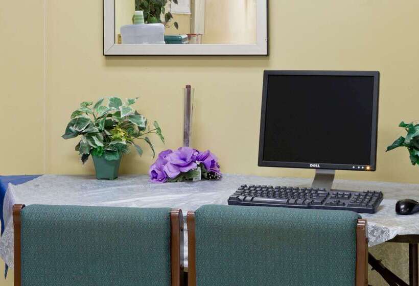 Отель Knights Inn Brenham