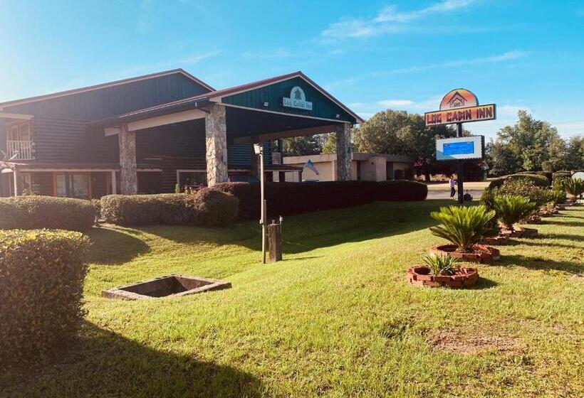 فندق Log Cabin Inn