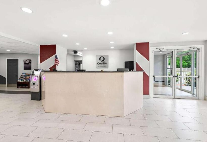 호텔 Quality Inn Merrimack  Nashua