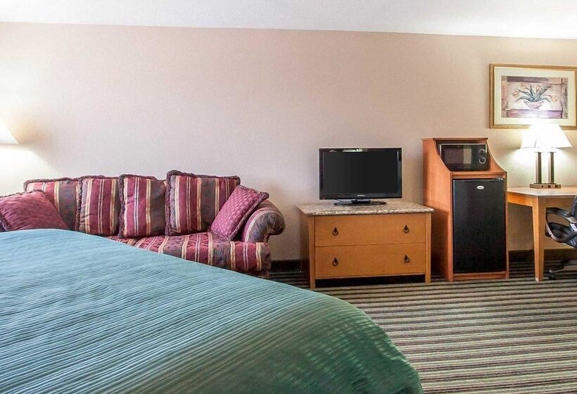 בית מלון כפרי Econo Lodge Inn & Suites