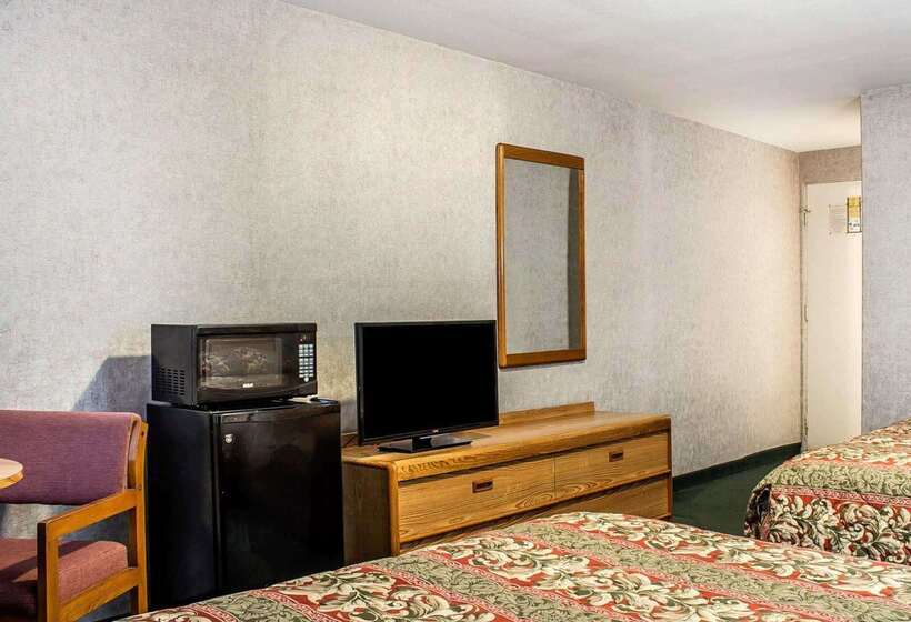 호텔 Rodeway Inn Moosic  Scranton