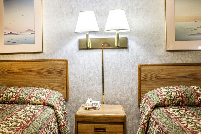 호텔 Rodeway Inn Moosic  Scranton
