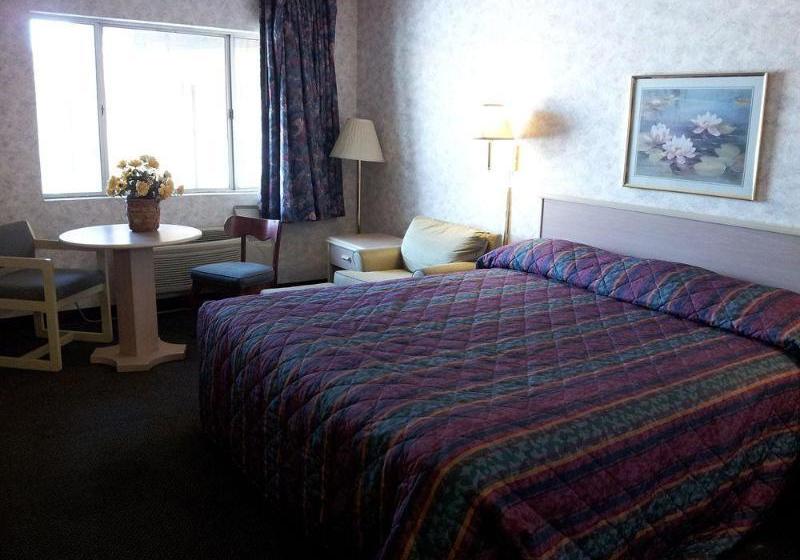 Отель Sun Valley Inn & Suites