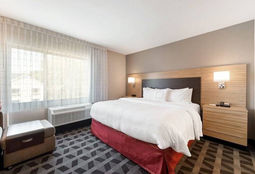 هتل Towneplace Suites By Marriott Greensboro Coliseum Area