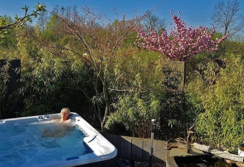 بنسيون La Villa Esterel & Spa