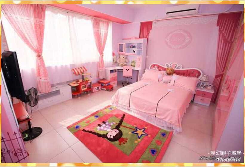 پانسیون Star Fantasy Castle For Family