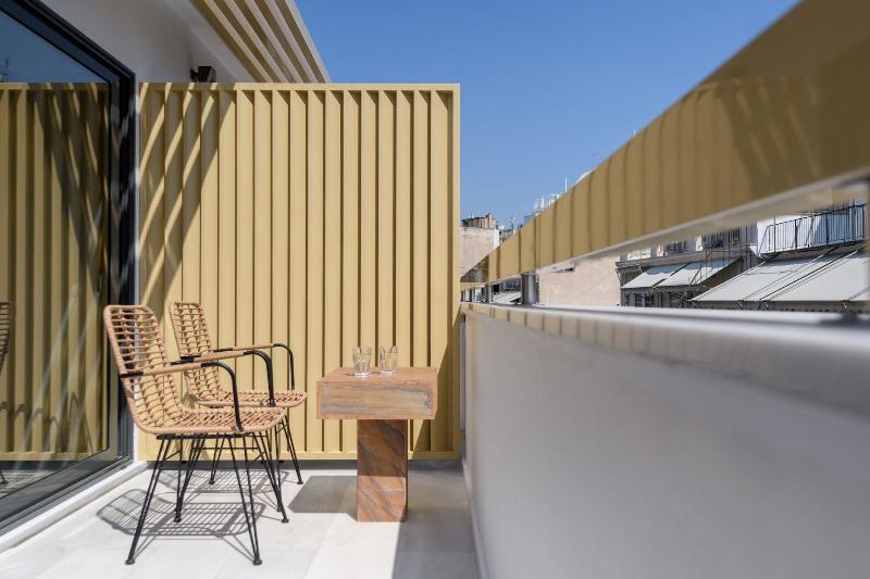 בית מלון כפרי Fos Downtown Suites