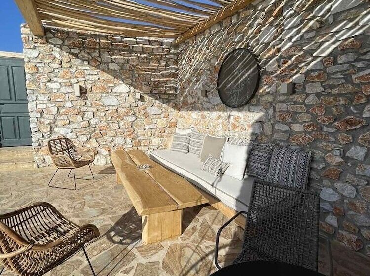 هتل Mythic Paros , Adults Only