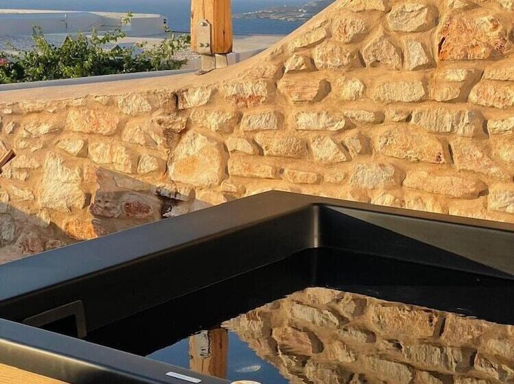هتل Mythic Paros , Adults Only