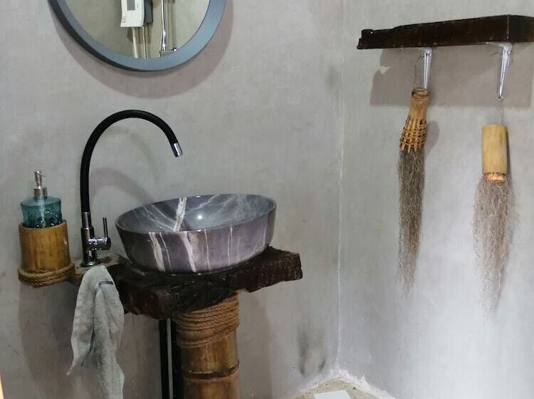 پانسیون Art Khamu Homestay