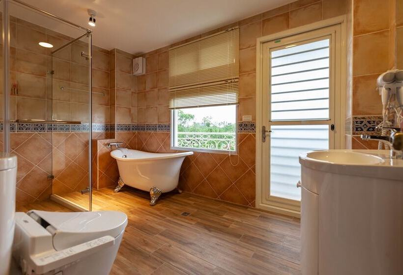 پانسیون Deja Vu B&b