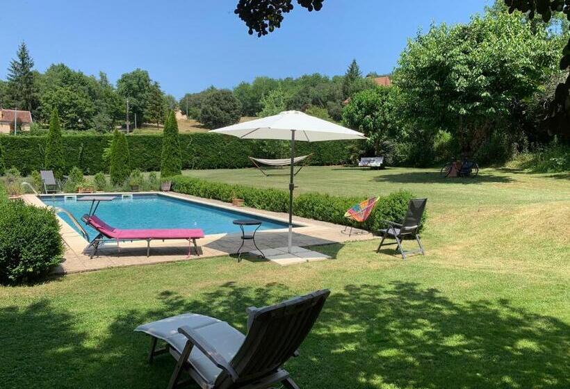 پانسیون Ferme De Tayac   Charme Avec Pool