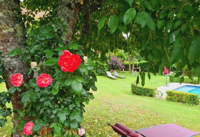 پانسیون Ferme De Tayac   Charme Avec Pool