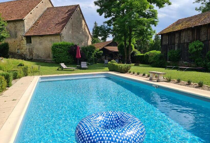 پانسیون Ferme De Tayac   Charme Avec Pool