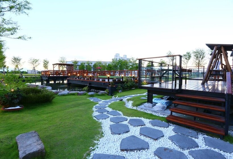 پانسیون Luoyuxuan