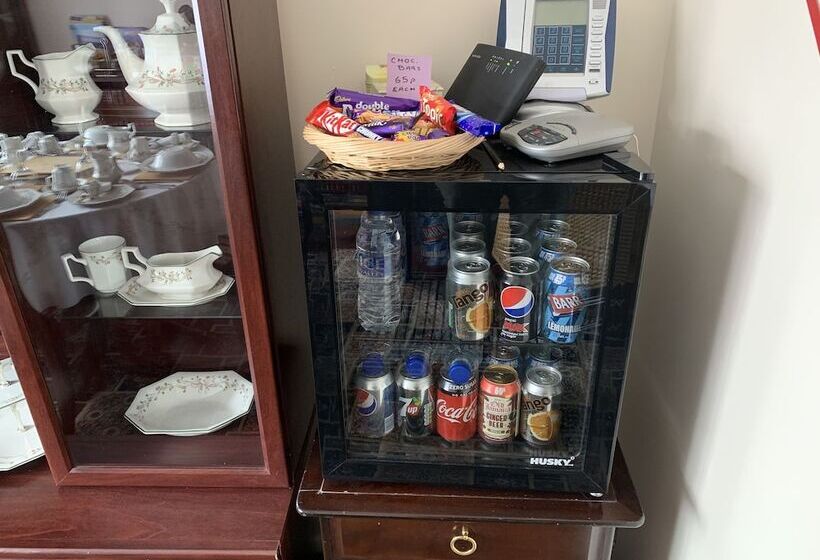 پانسیون Rosevale Bed & Breakfast