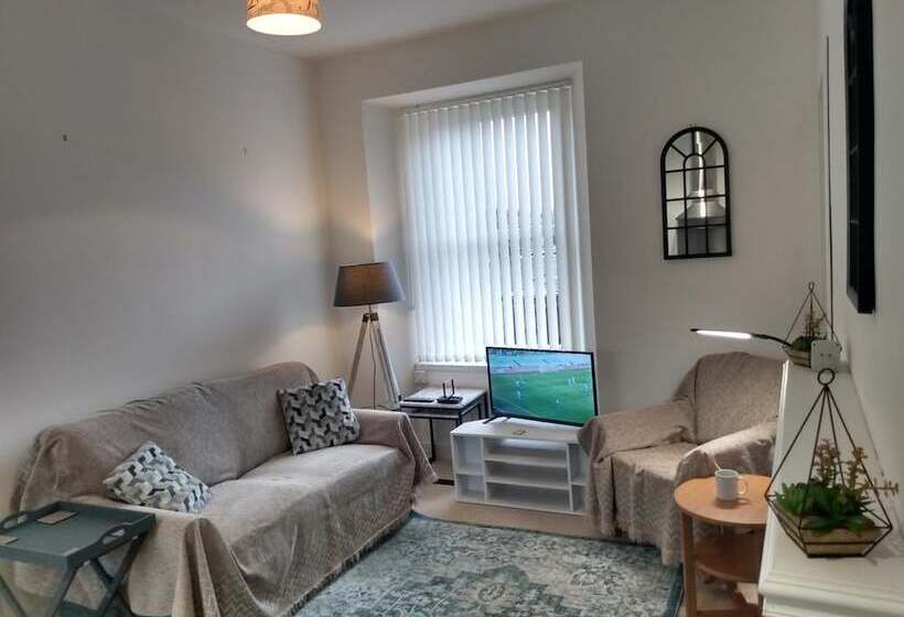 پانسیون Rosevale Bed & Breakfast