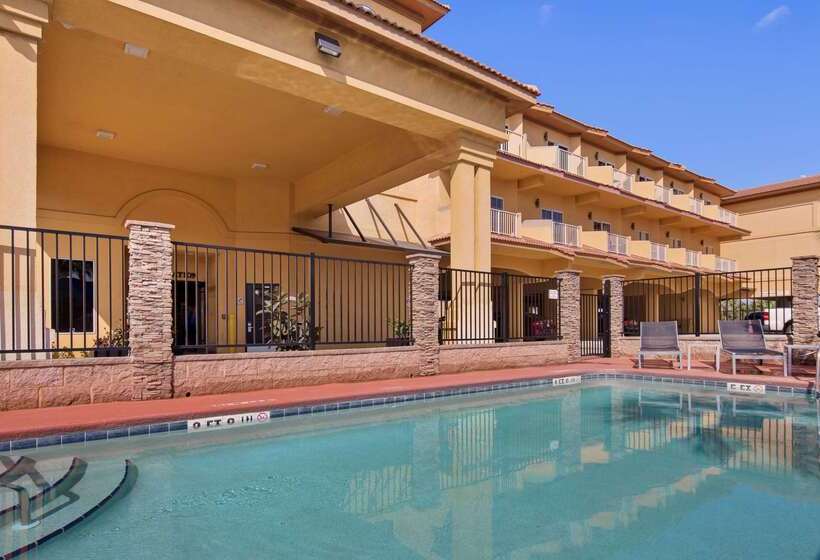 هتل Best Western Oceanfront