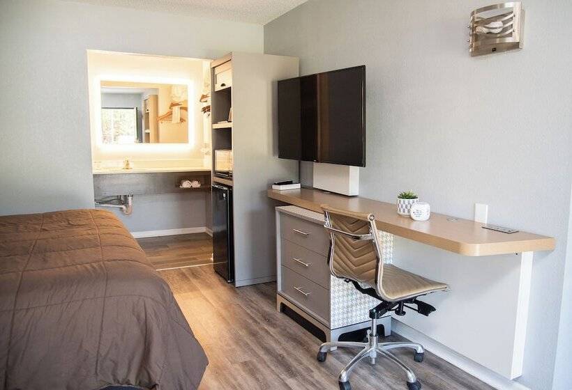 ホテル Columbus Inn And Suites