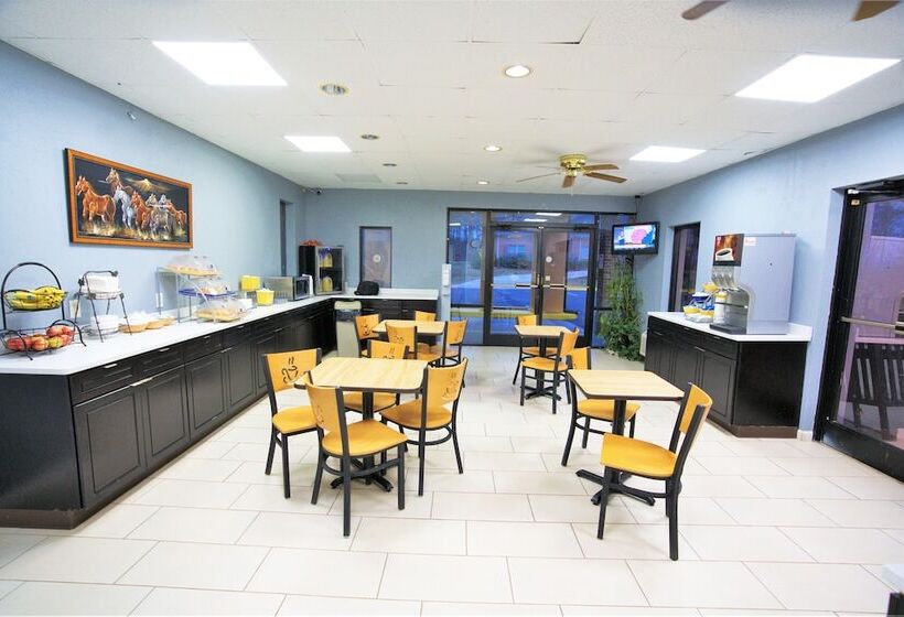ホテル Columbus Inn And Suites