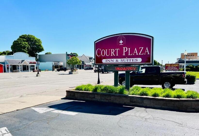 هتل Court Plaza Inn & Suites Of Mackinaw