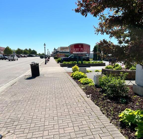 Hôtel Court Plaza Inn & Suites Of Mackinaw