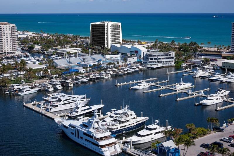 هتل Courtyard by Marriott Fort Lauderdale Beach