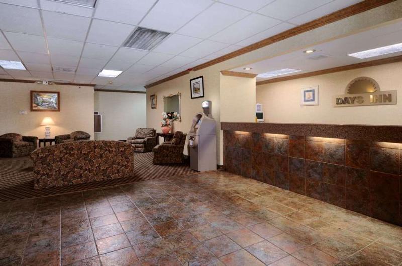 호텔 Days Inn By Wyndham Conneaut