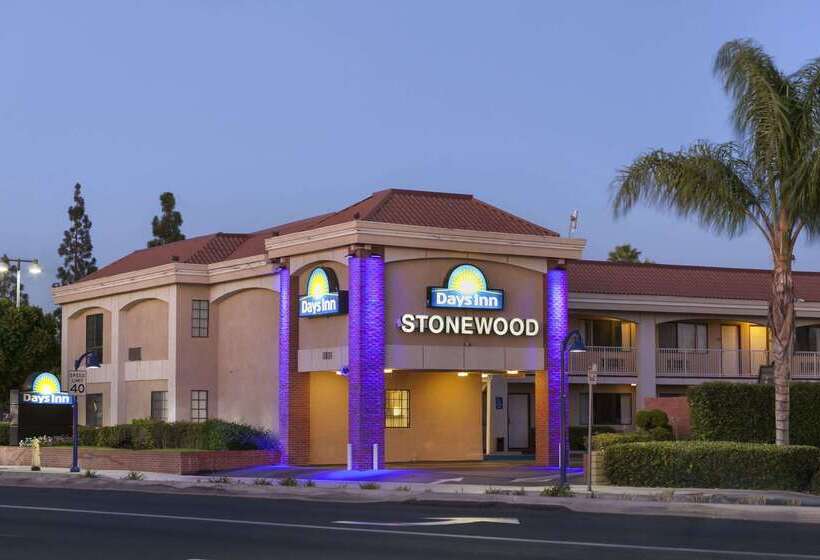 فندق Days Inn By Wyndham Downey