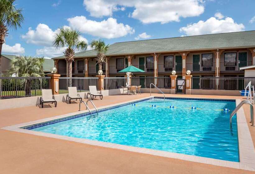 فندق Days Inn By Wyndham Hardeeville/ I95 State Line