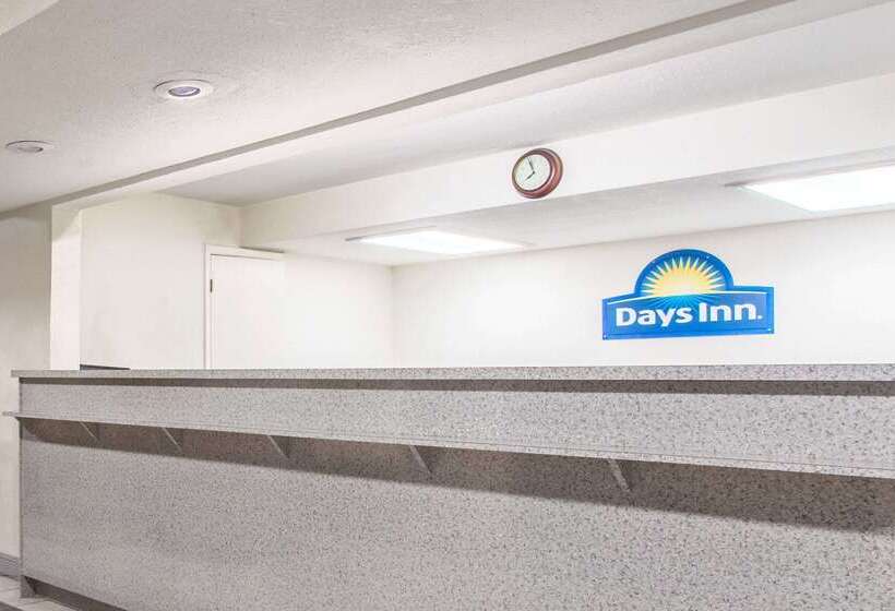 هتل Days Inn By Wyndham Lake City I10