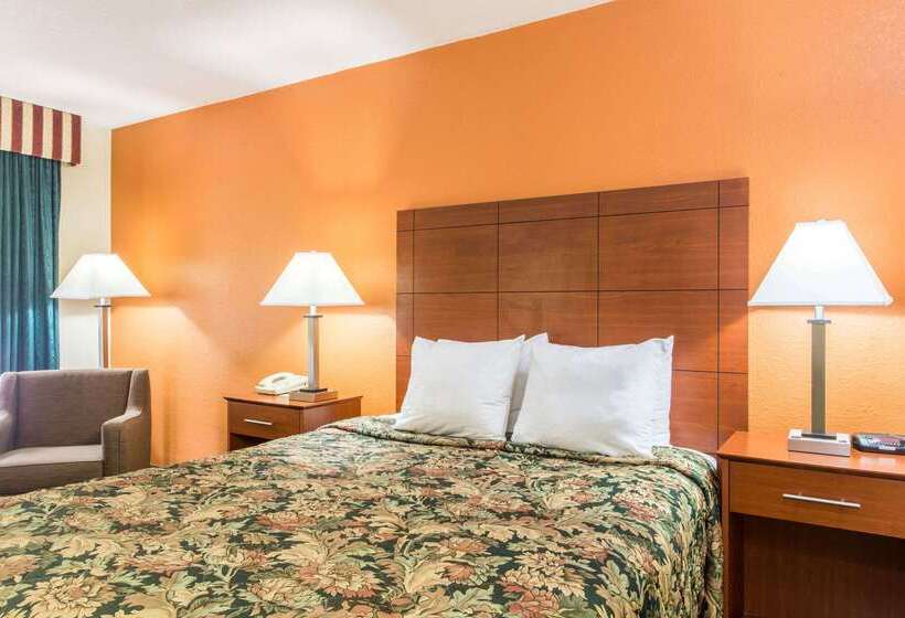 هتل Days Inn By Wyndham Lake City I10