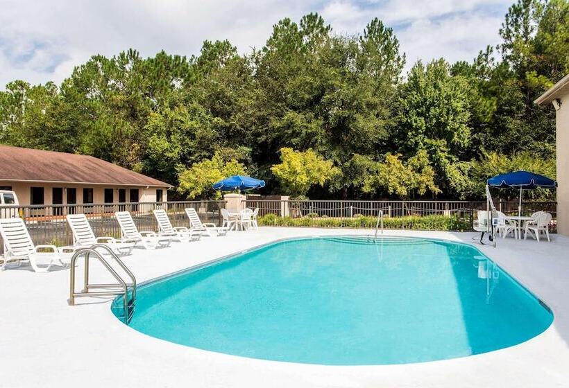 هتل Days Inn By Wyndham Lake City I10