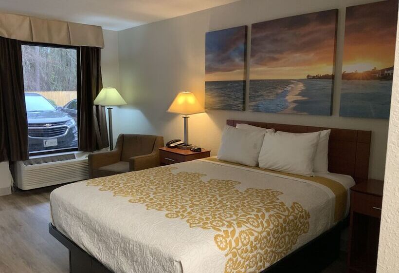هتل Days Inn By Wyndham Lake City I10