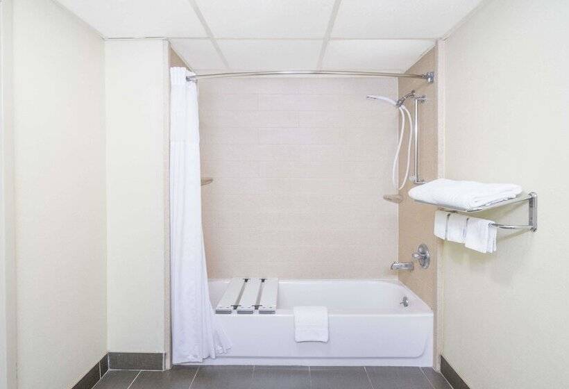 酒店 Days Inn By Wyndham Oak Grove/ft. Campbell