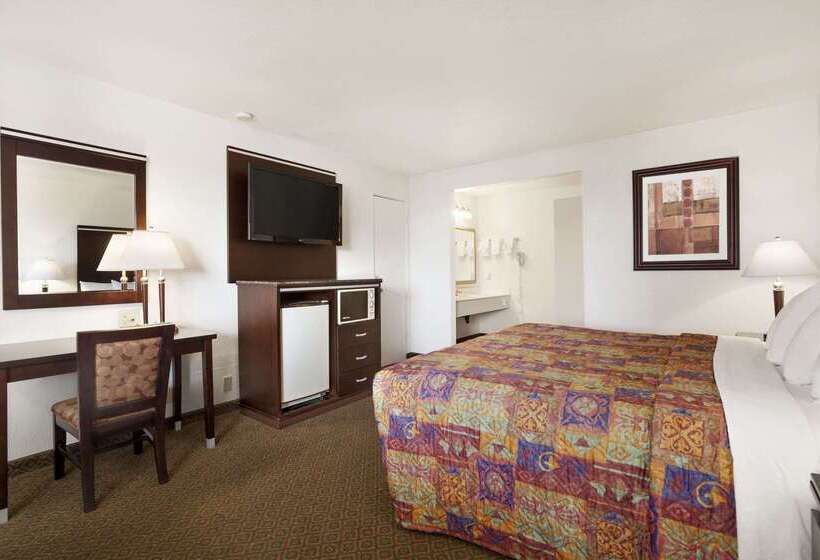 Hotel Days Inn By Wyndham Oceanside